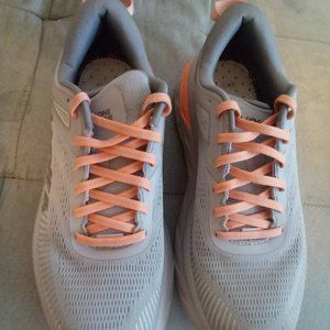 HOKA BONDI 7 SIZE 9W